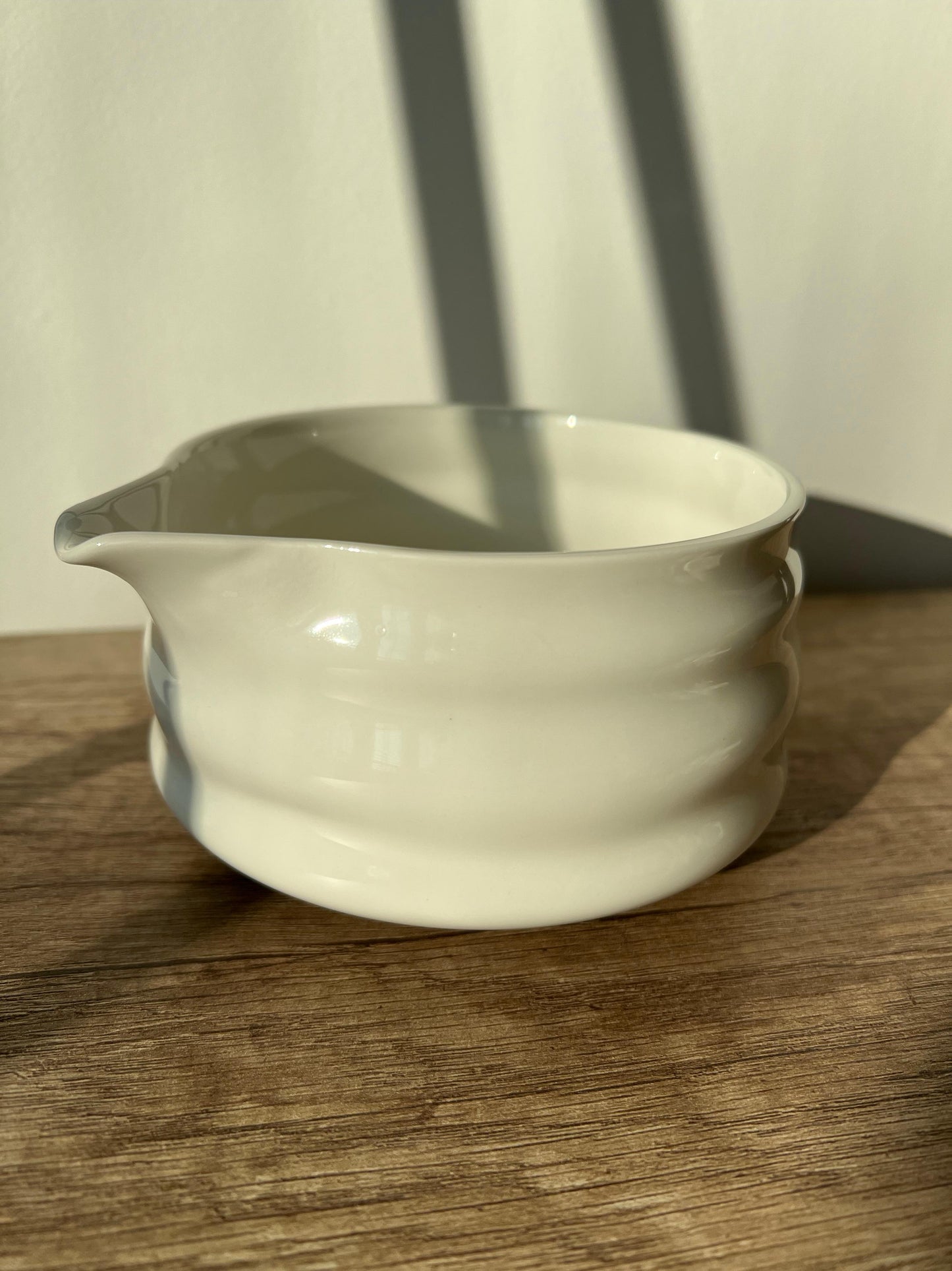 Matcha Bowl with Spout